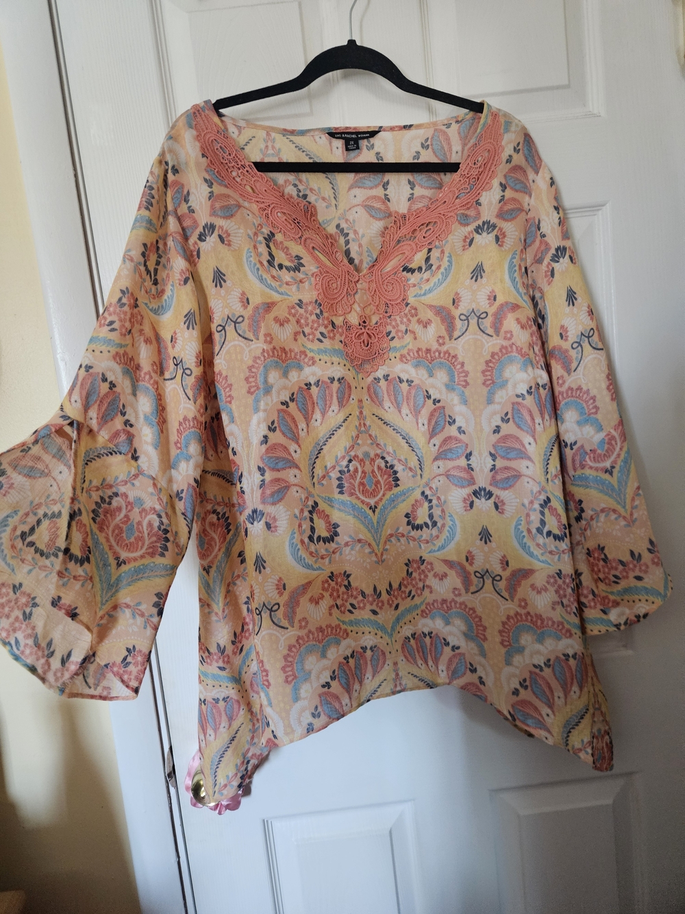 Zac & Rachel Peach Paisley Crochet V-Neck Tunic